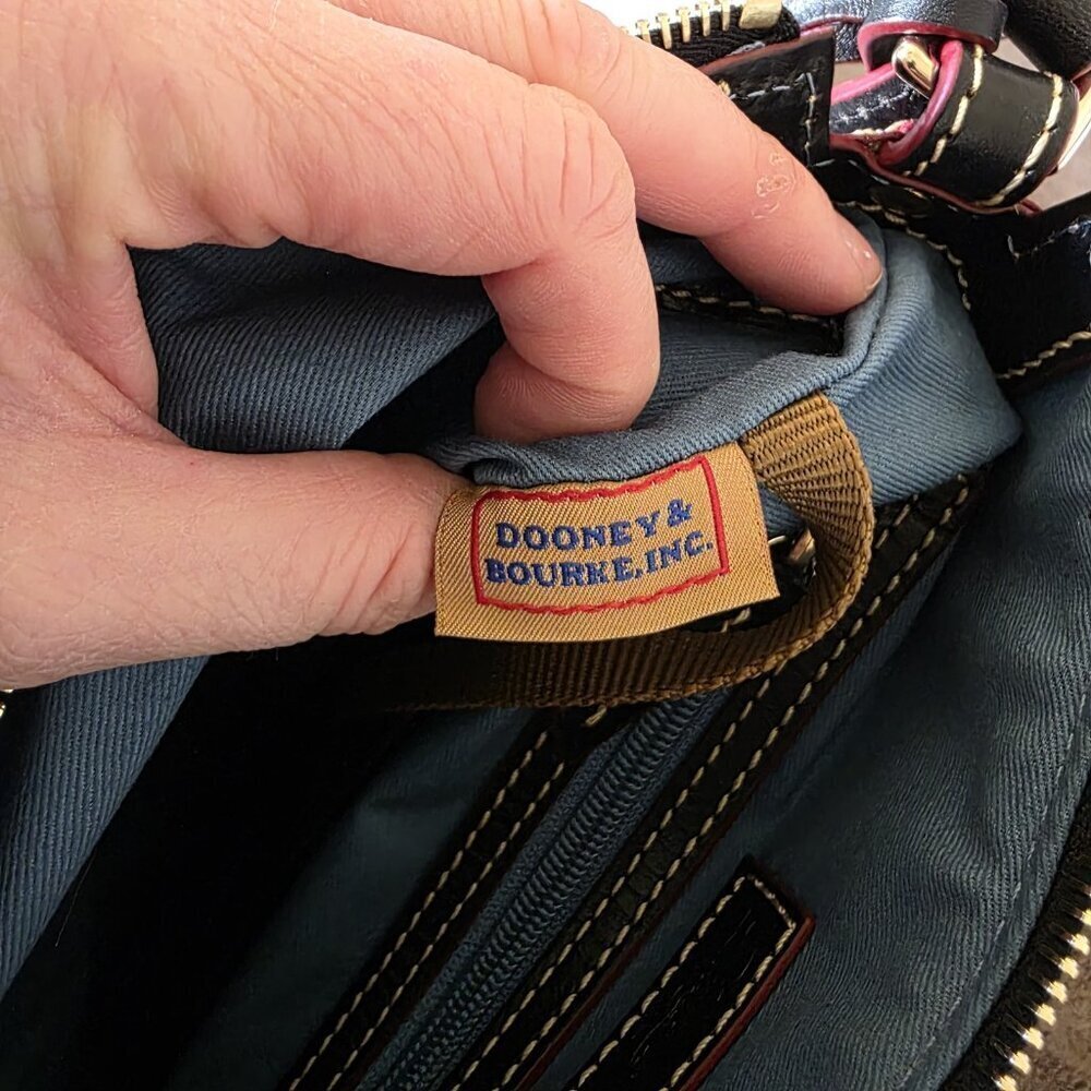 Disney Dooney & Bourke 2018 Epcot Food & Wine Crossbody Bag NWT Mickey Figment - Picture 9 of 16